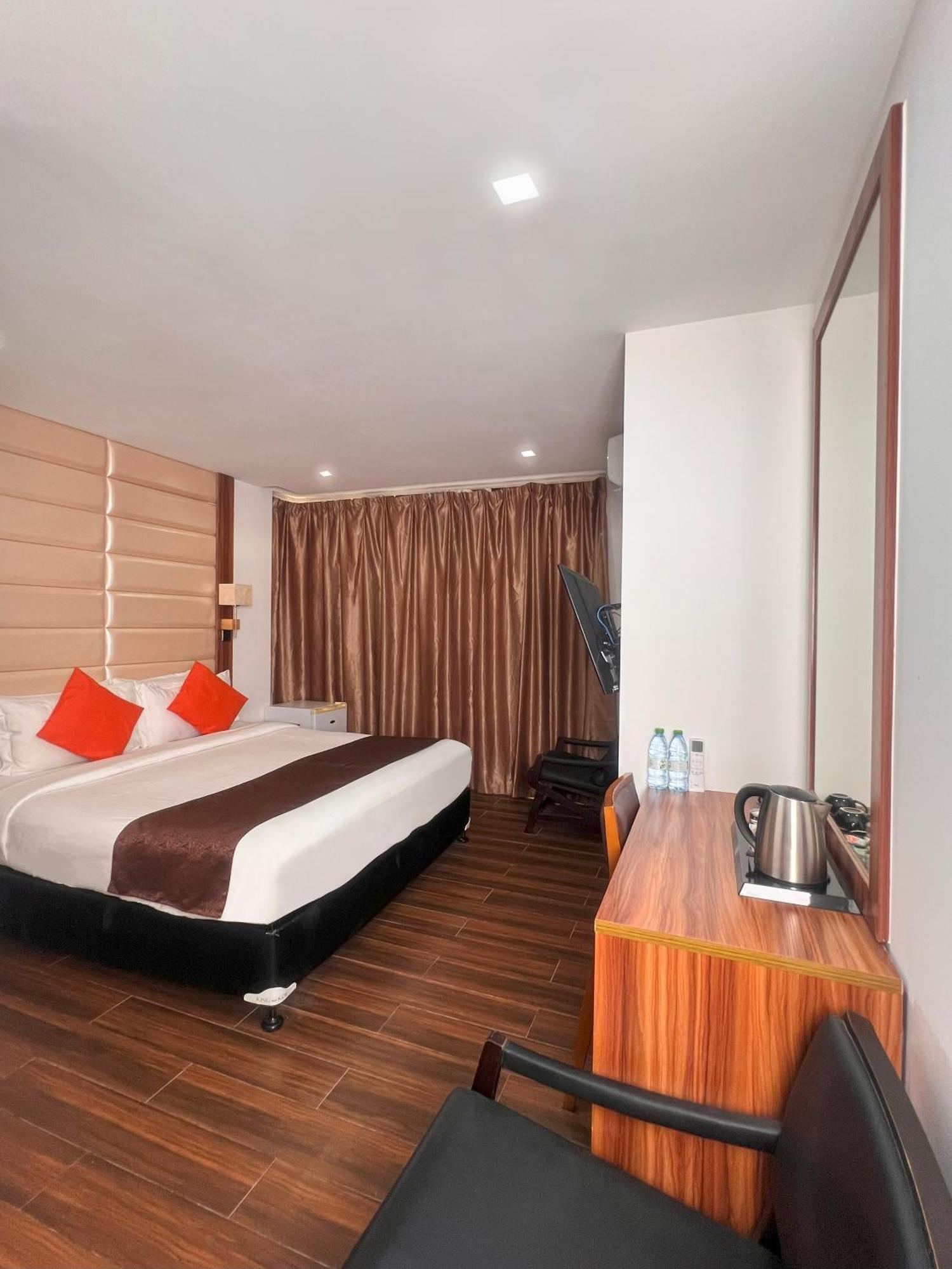 Hotel Dreams Grand à Hulhumalé Extérieur photo